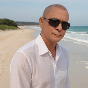 Óculos Geturys Vintage – Lente Preta e Armação Alumínio Quadrado